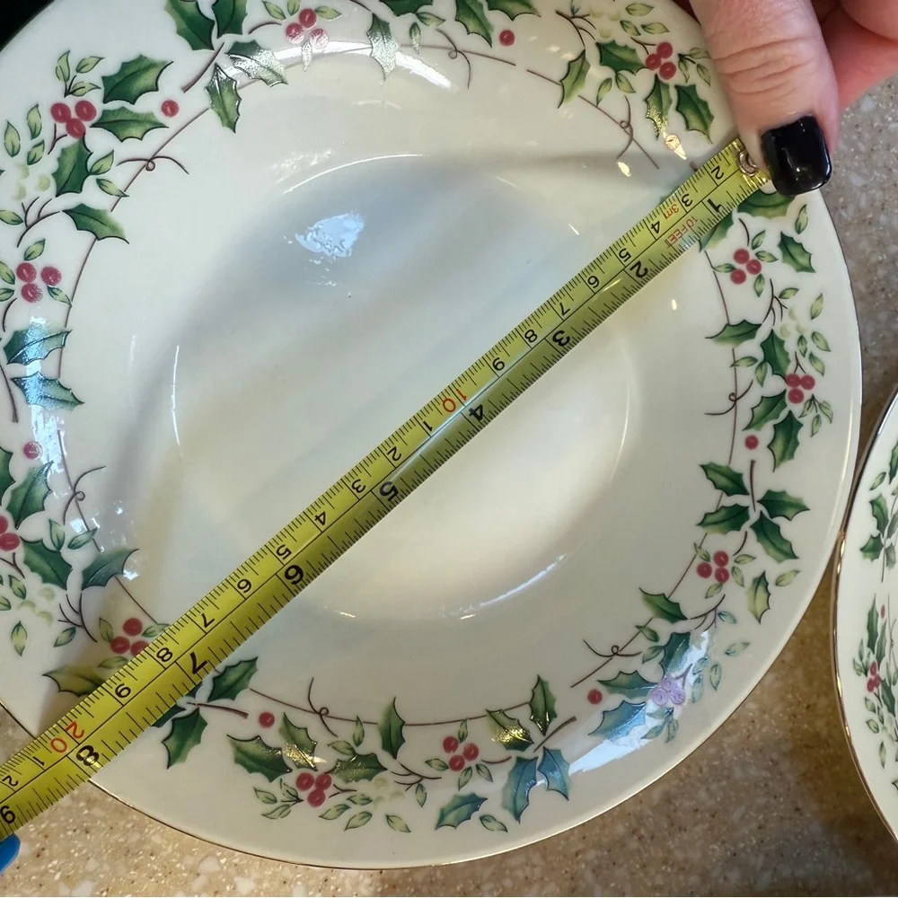 1997 Holiday Traditions Christmas Holiday Holly Berry Bowls Gold Trim Set of 3